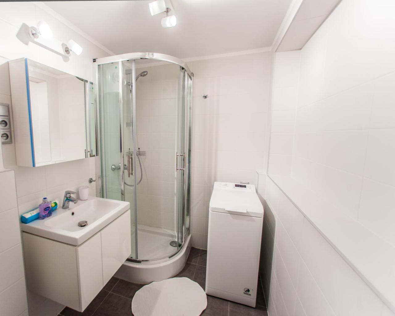 Apartamenty Varsovie Zelazna Kültér fotó