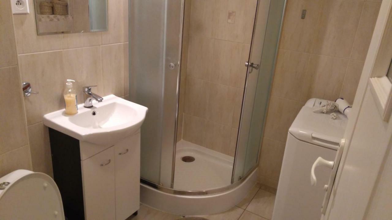 Apartamenty Varsovie Zelazna Kültér fotó