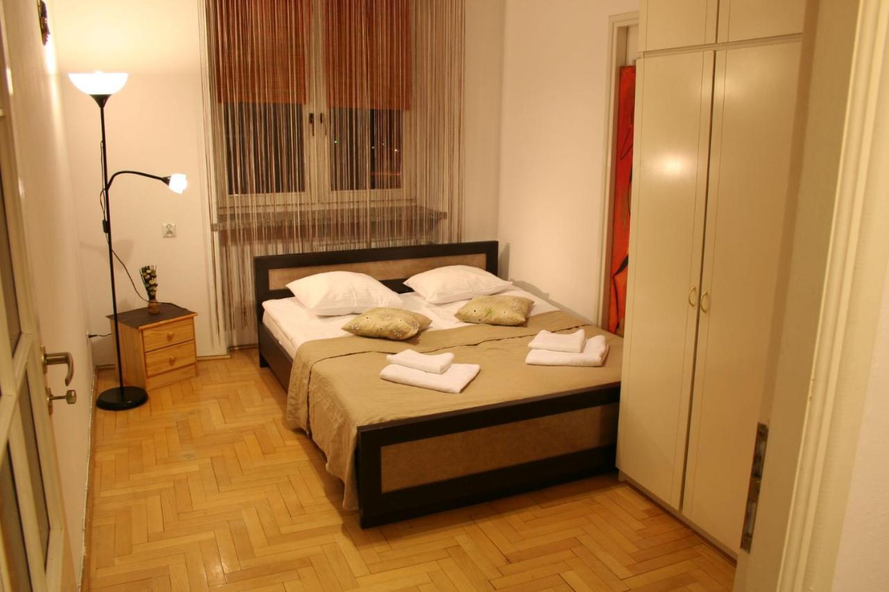 Apartamenty Varsovie Zelazna Kültér fotó