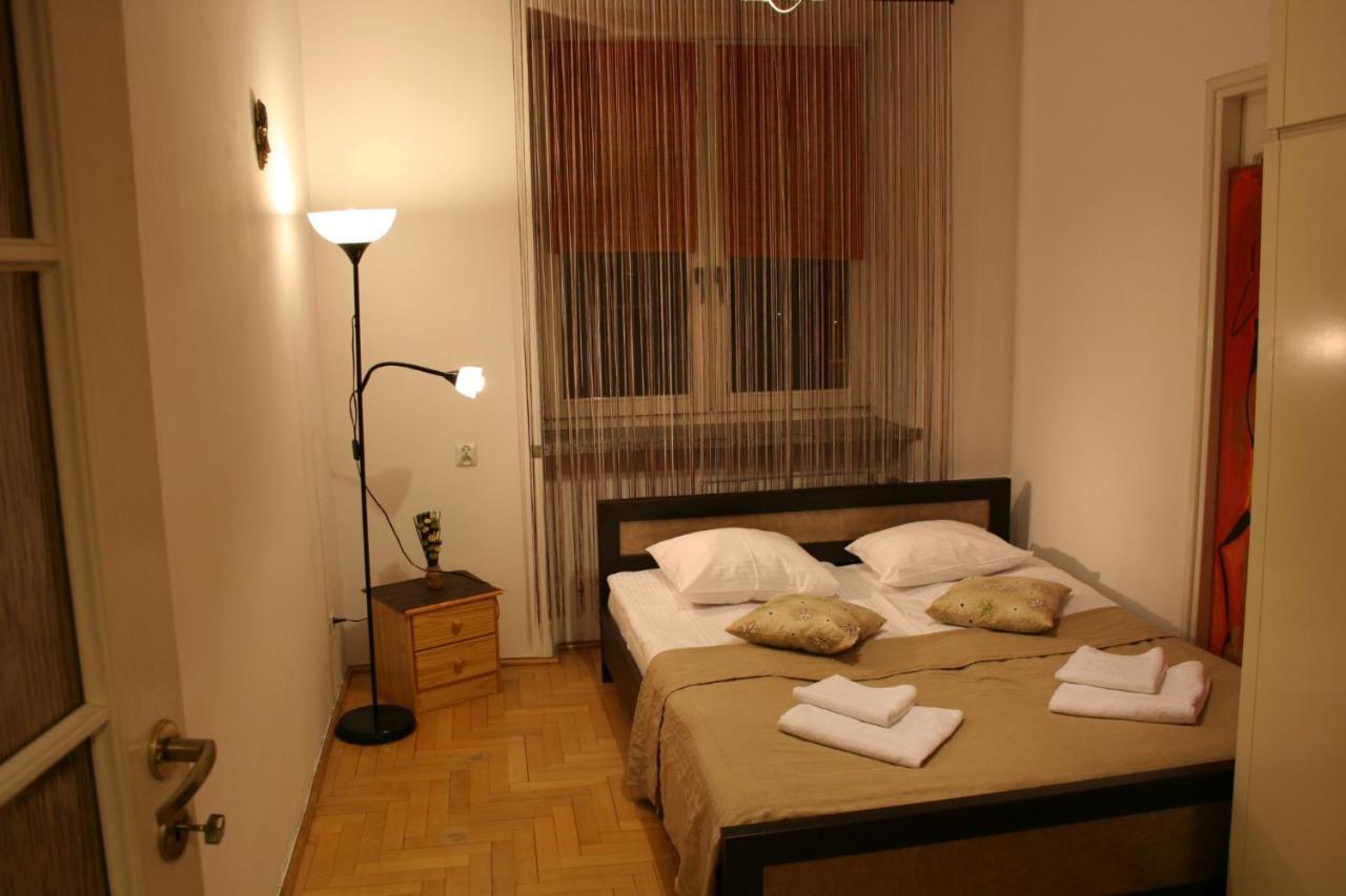 Apartamenty Varsovie Zelazna Kültér fotó
